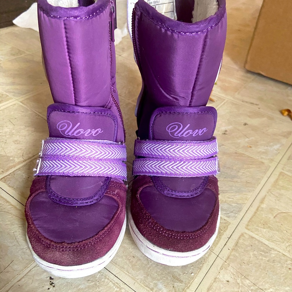 Girls purple snow boots